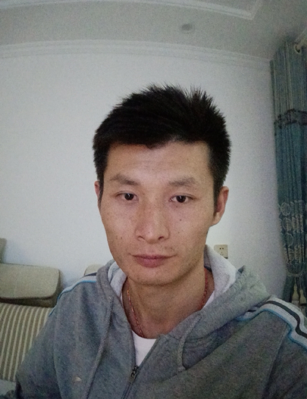 A找个靠谱的的第一张照片--金门相亲网