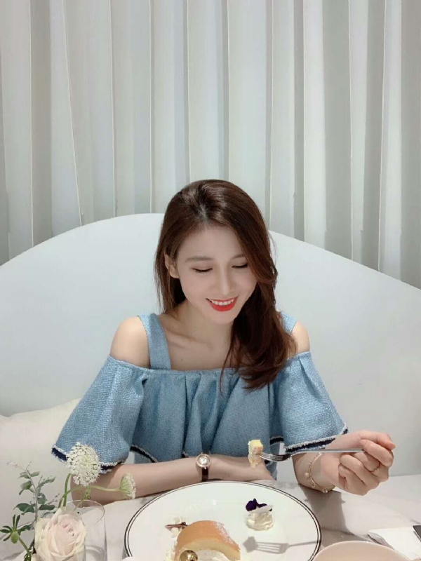 Emily的第三张照片--金门相亲网