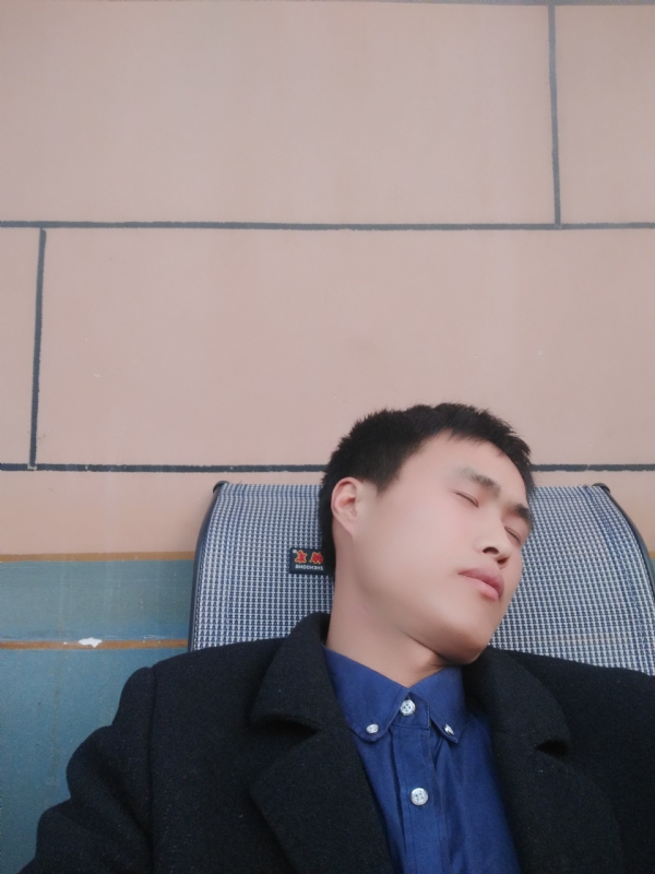 有钱爱情才能长久的第一张照片--金门相亲网