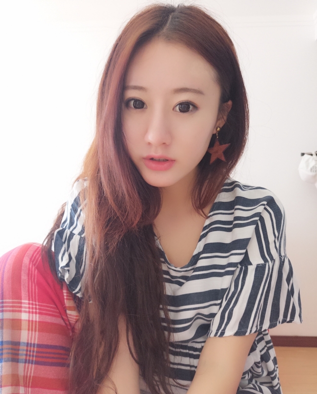 没有故事的女同学的第二张照片--金门相亲网
