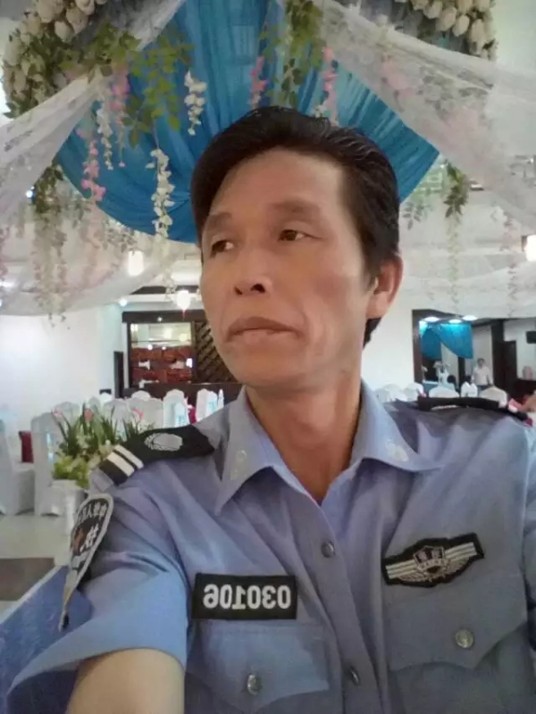 卧窗听雨的第二张照片--金门相亲网