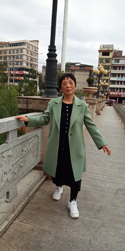 小玲的第一张照片--金门相亲网