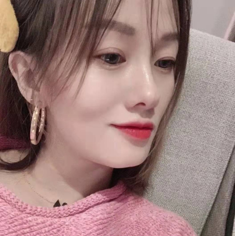 微醺的笑容的第一张照片--金门相亲网