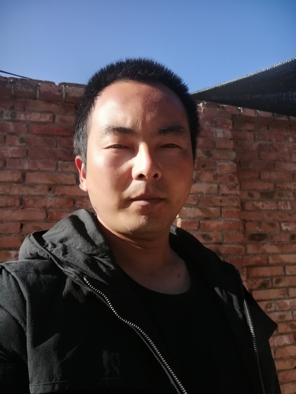 流年寂寞了谁的容颜的第一张照片--金门相亲网