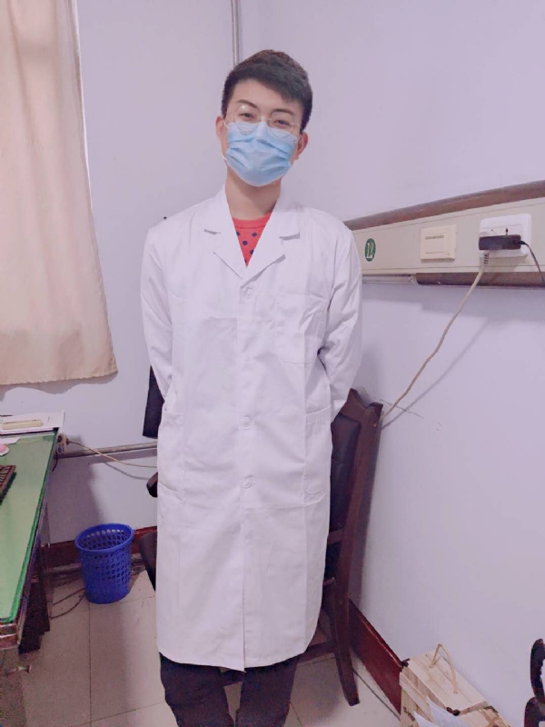 Leslie的第一张照片--金门相亲网