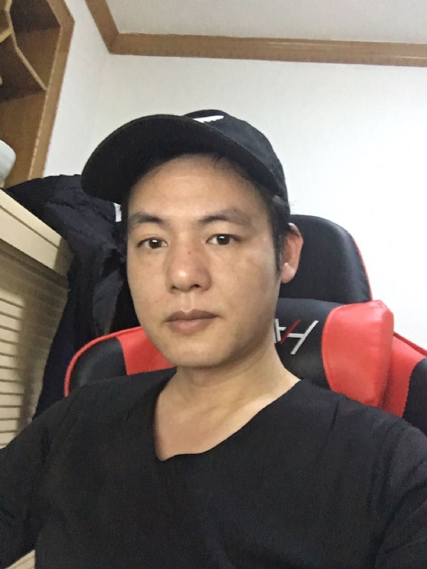 扛枪打鸟的第一张照片--金门相亲网