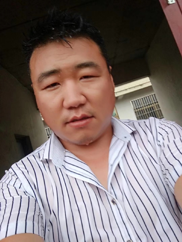 江湖中人的第一张照片--金门相亲网