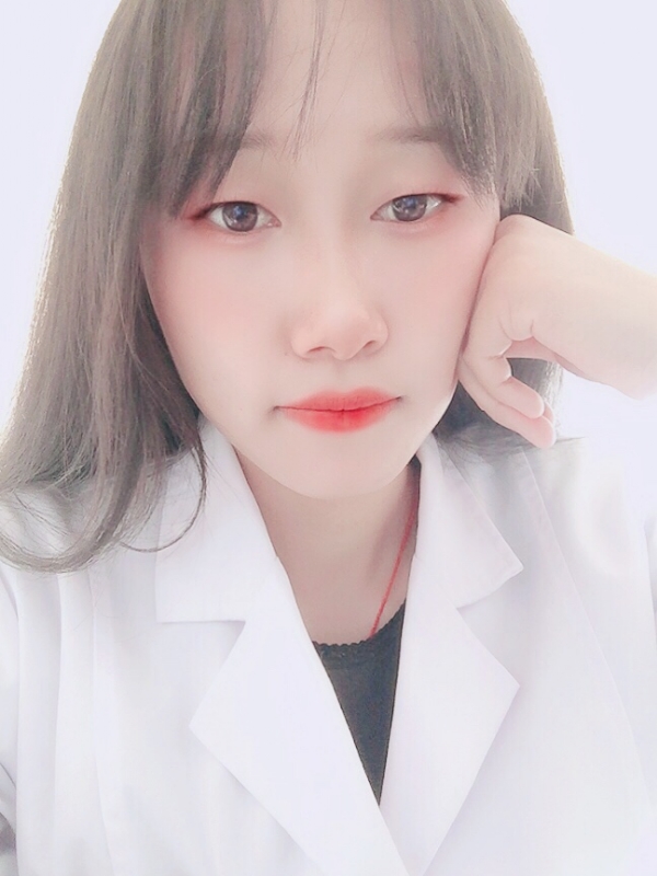白婚纱的第一张照片--金门相亲网