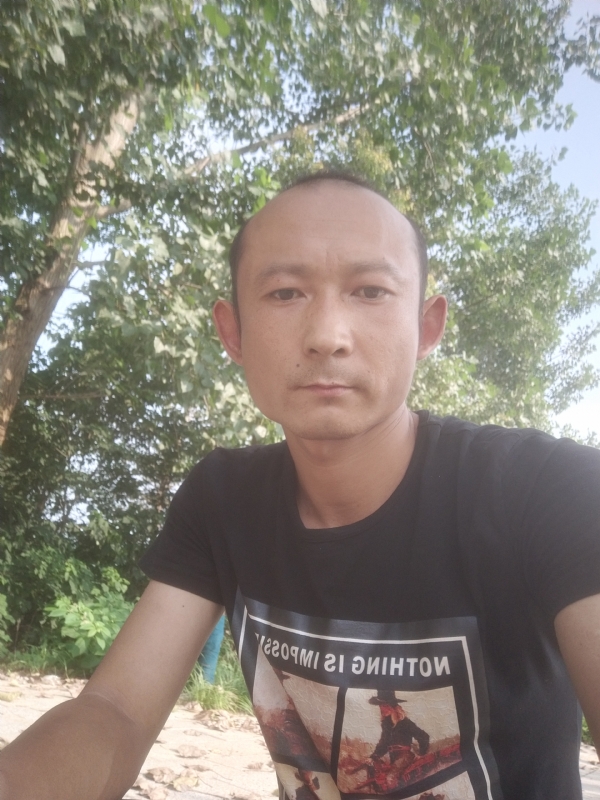 80大叔的第一张照片--金门相亲网