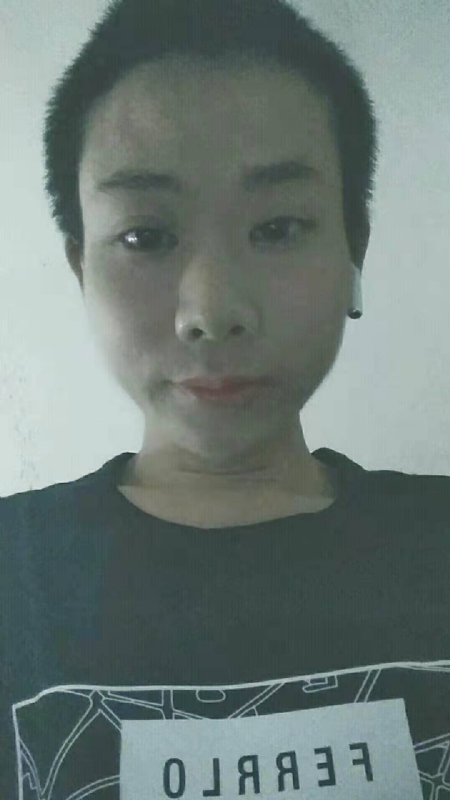 水中月的第一张照片--金门相亲网