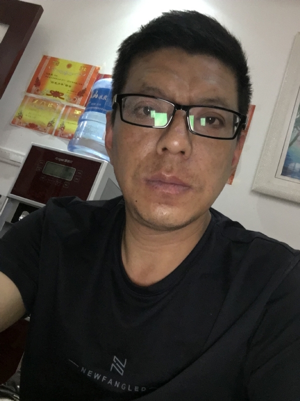 牵手的第三张照片--金门相亲网