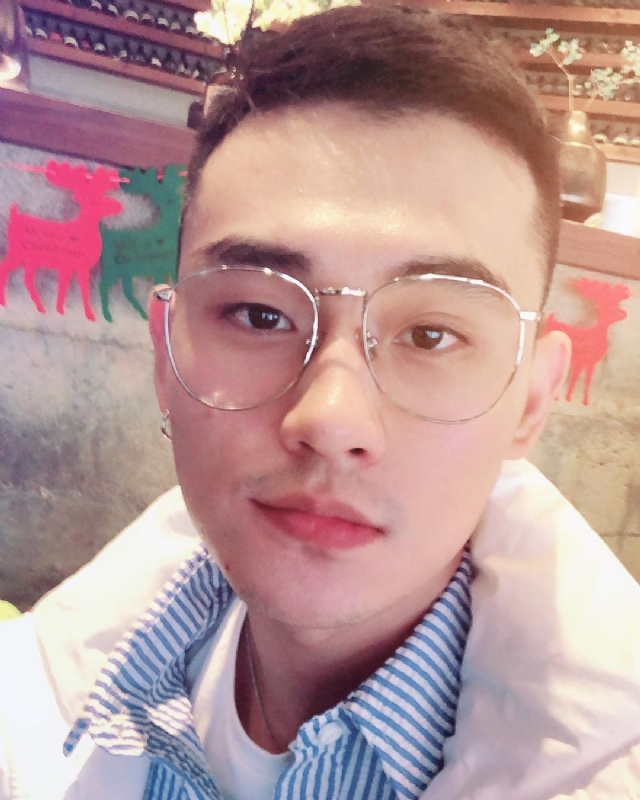 胡强很孤单的第一张照片--金门相亲网