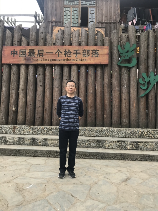 屯里的富豪的第一张照片--金门相亲网