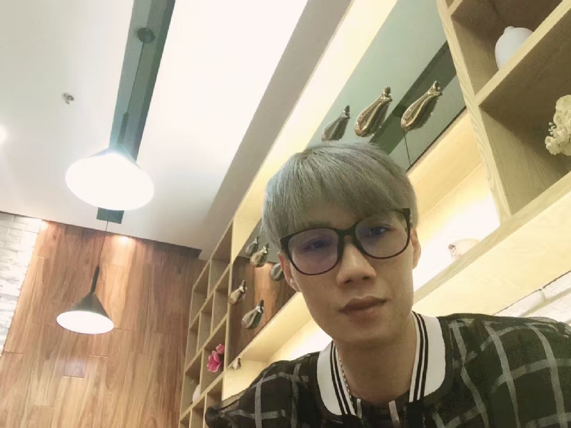 黄峰的第二张照片--金门相亲网