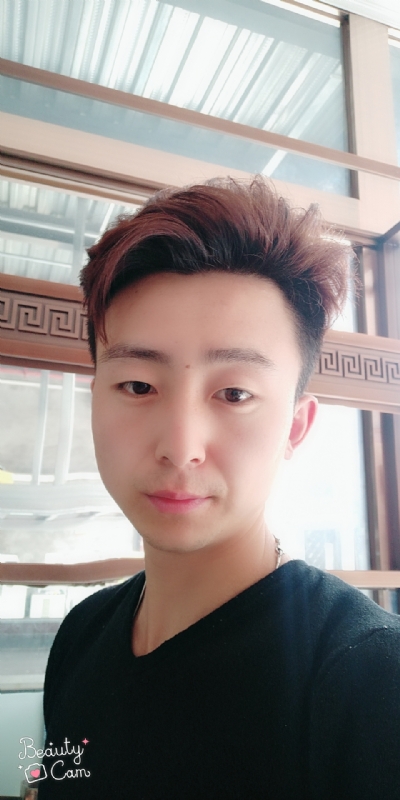 拼命微笑的第二张照片--金门相亲网