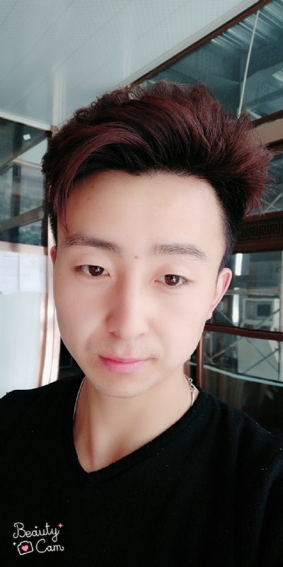 拼命微笑的第三张照片--金门相亲网