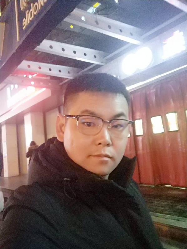 杜跃龙的第二张照片--金门相亲网