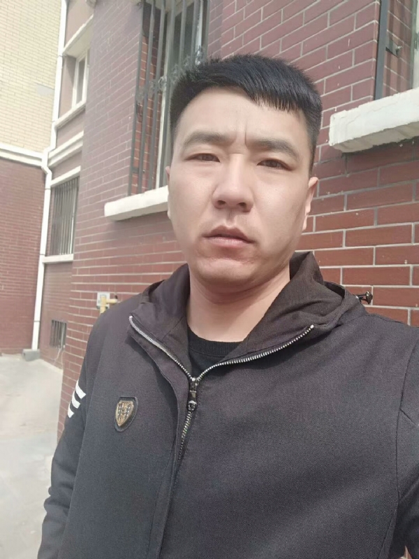 谁伴我闯荡的第一张照片--金门相亲网