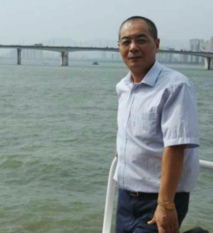 辛民的第二张照片--金门相亲网