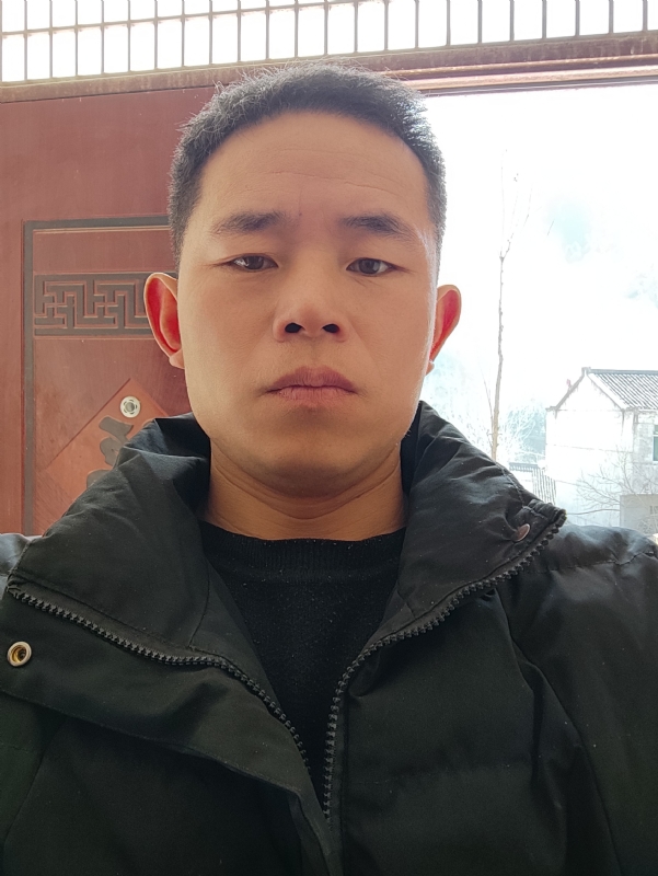 勇敢的成长的第一张照片--金门相亲网