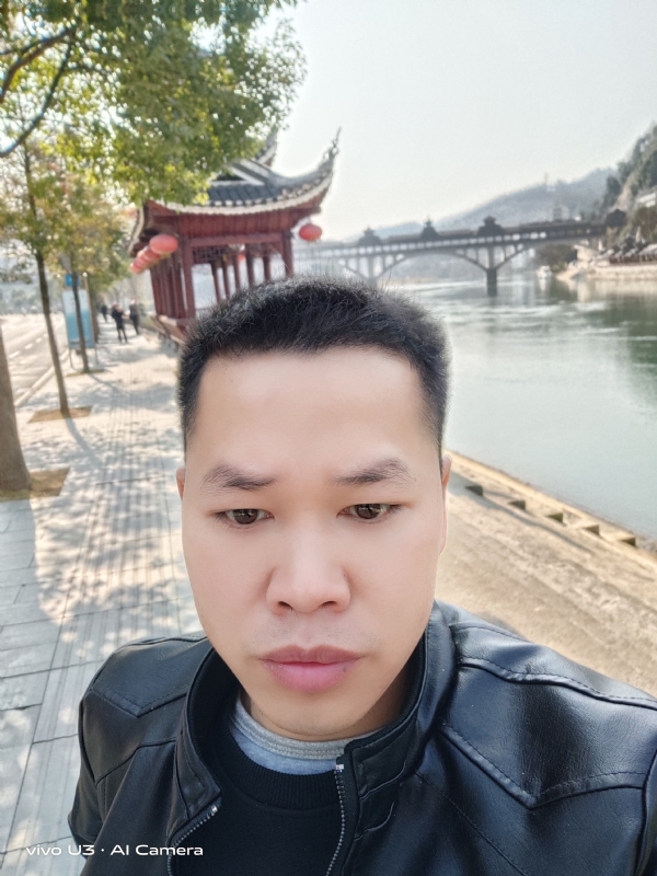 啊锦的第一张照片--金门相亲网