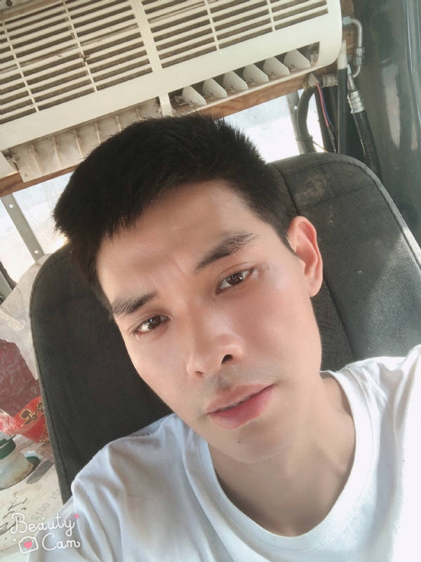 小董的第一张照片--金门相亲网