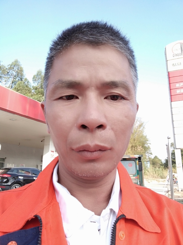 静候缘分的第一张照片--金门相亲网