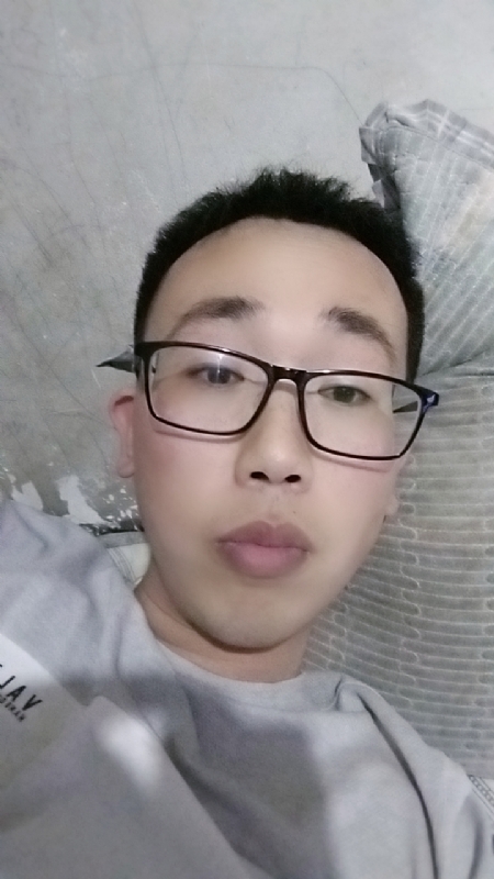 喜欢比我大的女人的第一张照片--金门相亲网