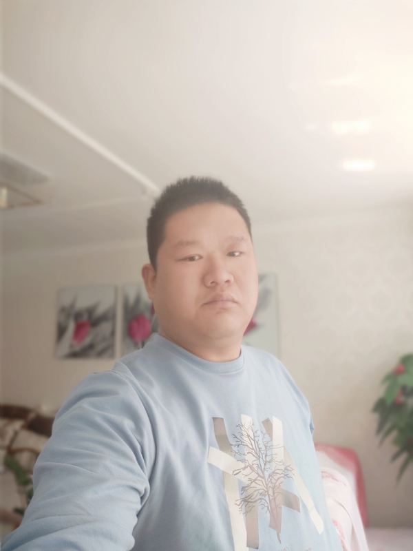 别无选择的第一张照片--金门相亲网