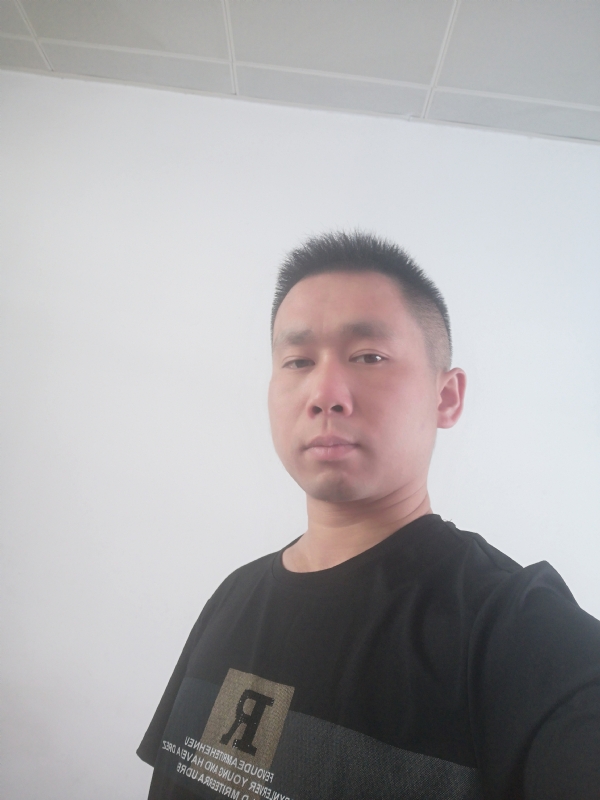 孤独的狼的第一张照片--金门相亲网