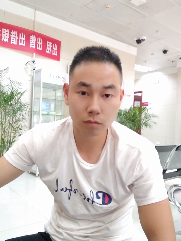 小少的第一张照片--金门相亲网