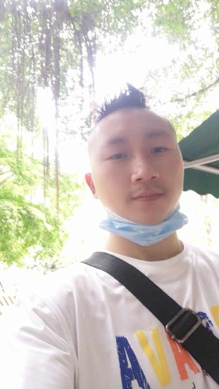 守望幸福的第一张照片--金门相亲网