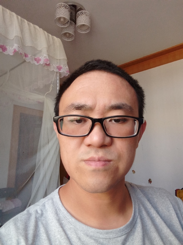 小涨常鸿的第一张照片--金门相亲网