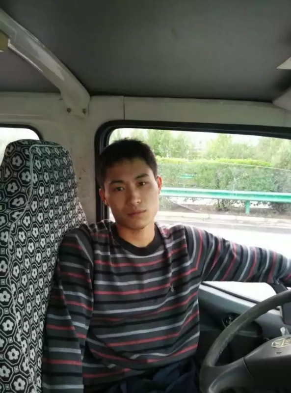 桦树林的第一张照片--金门相亲网