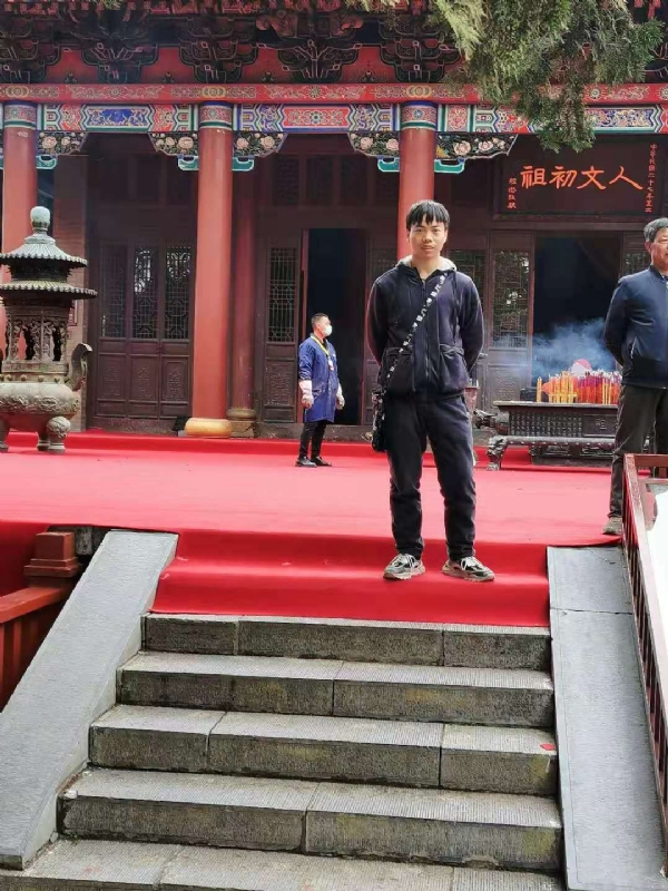 单身的小草的第三张照片--金门相亲网