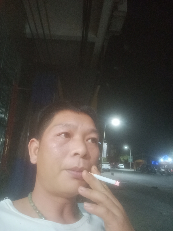 善解人意的第二张照片--金门相亲网