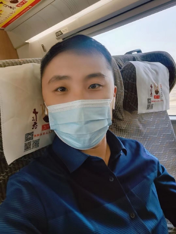 孤独的小屁猪的第二张照片--金门相亲网