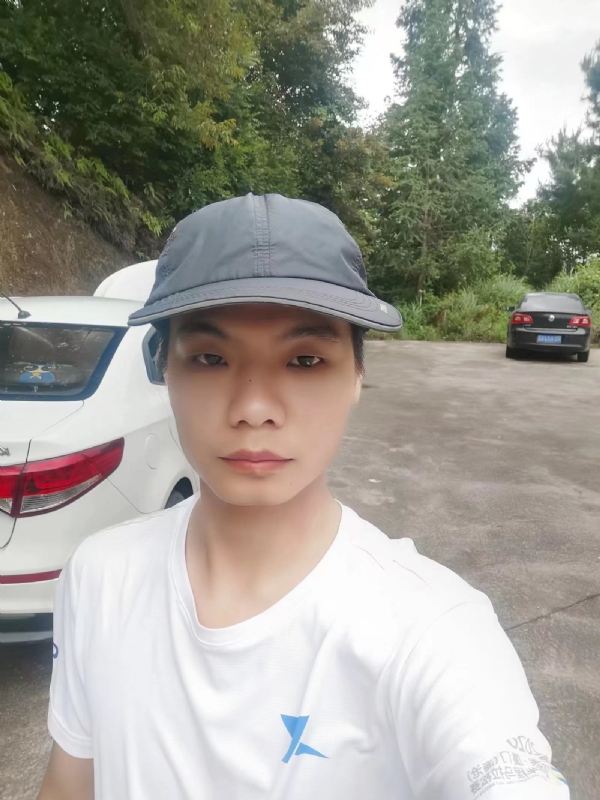 携手相伴的第一张照片--金门相亲网