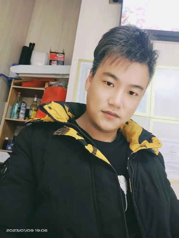 孤酒枕愁眼眠的第一张照片--金门相亲网