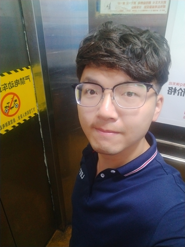 H先生的第二张照片--金门相亲网