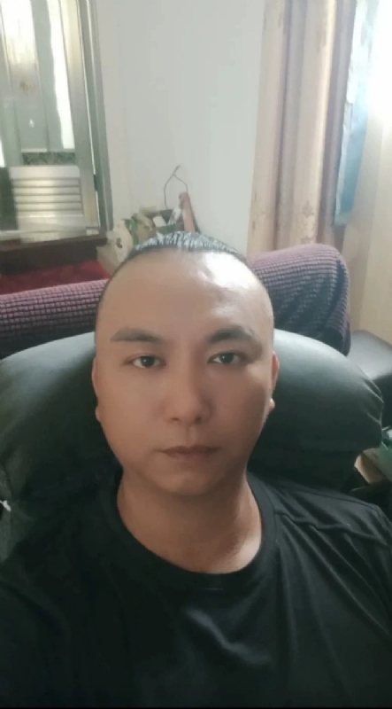 施逸森的第一张照片--金门相亲网