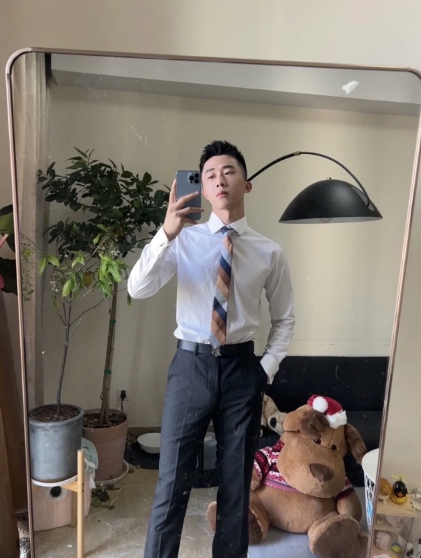 张浩的第一张照片--金门相亲网