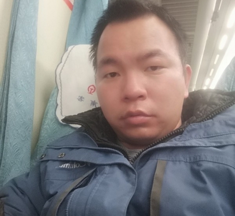 淡定的第一张照片--金门相亲网