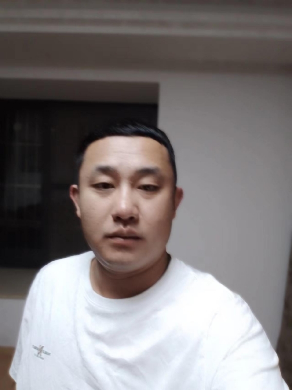 魔尊的第一张照片--金门相亲网