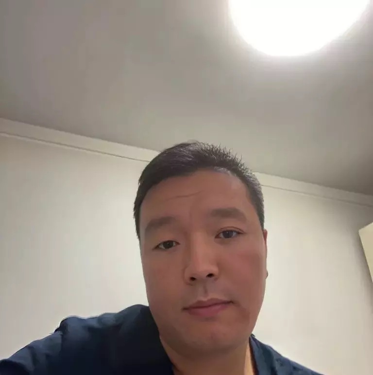 穿唐装的松鼠的第一张照片--金门相亲网