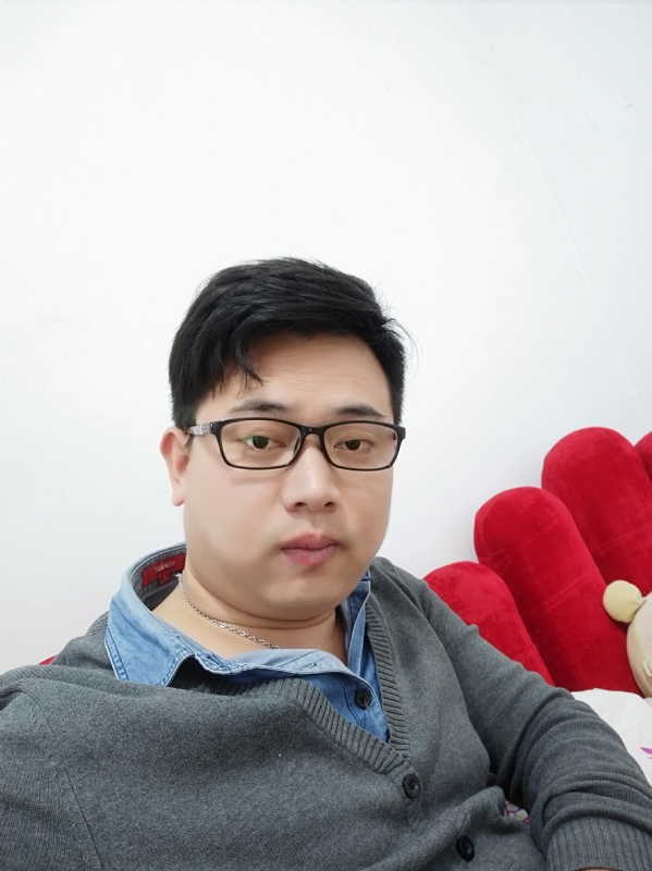 何必在亿的第一张照片--金门相亲网