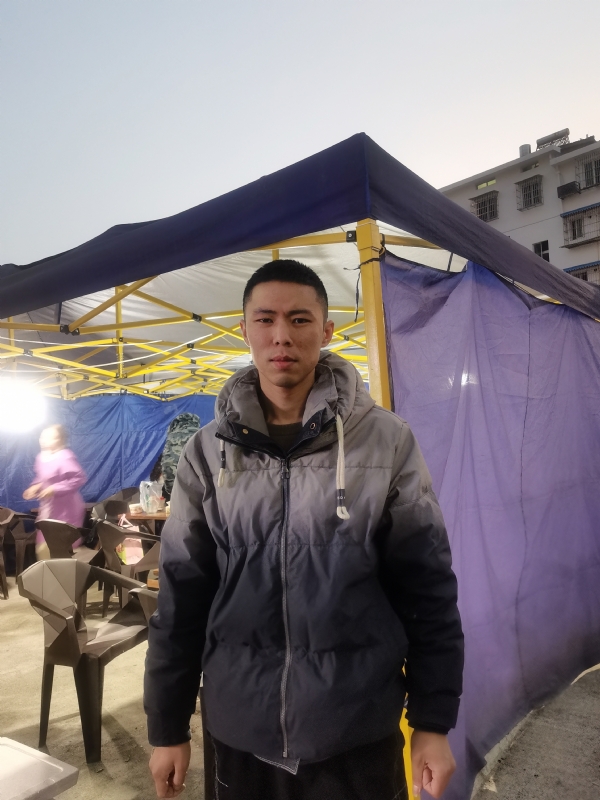 谁谁谁的第一张照片--金门相亲网