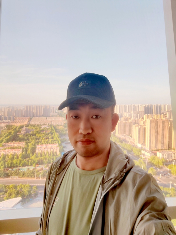 勇攀高峰的第一张照片--金门相亲网