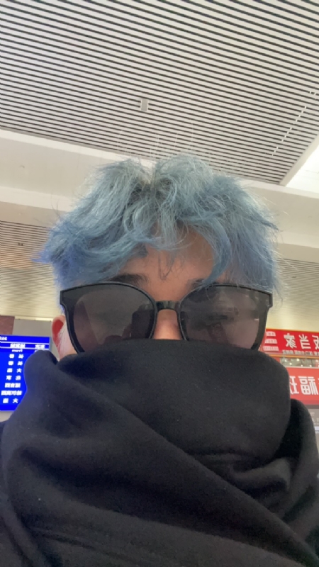 平行线的第一张照片--金门相亲网