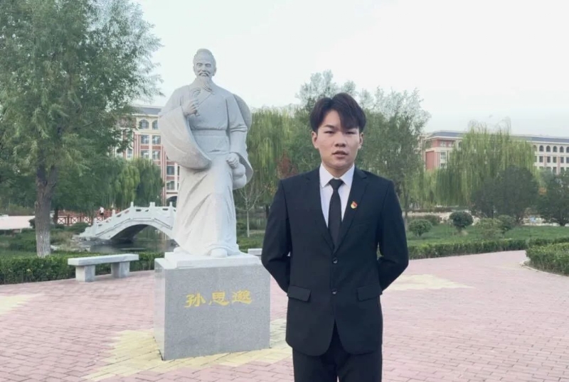 尚明月的第一张照片--金门相亲网